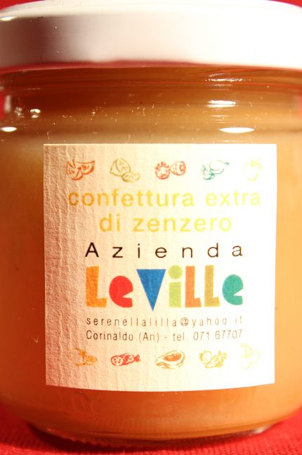 Etichetta anteriore della confezione da 106 grammi di confettura extra di zenzero dell'azienda Le Ville