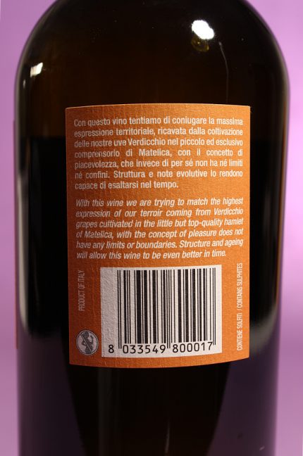 etichetta posteriore del vino verdicchio di matelica annata 2013 da 750 millilitri dell'azienda agricola La Monacesca