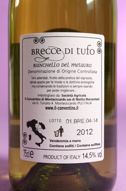 Etichetta posteriore del vino brecce di tufo da 750 millilitri dell'azienda Il Conventino