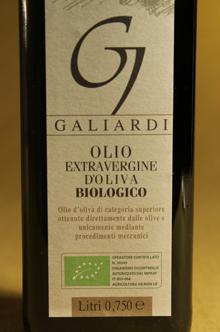 Etichetta dell'olio evo qualità Raggia in confezione da 0,75lt dell'Azienda Agricola Galiardi