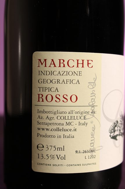 Etichetta posteriore del vino passito 87km della società agricola Colleluce di Serrapetrona (MC)