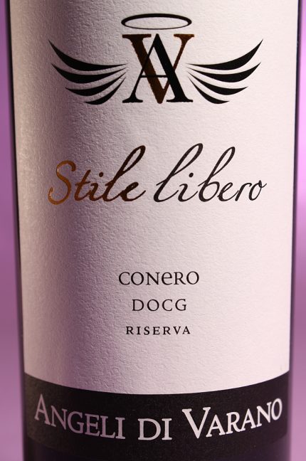 Etichetta del vino Stile Libero, Conero DOCG riserva dell'azienda agricola Angeli di Varano